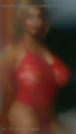 I'm 51 boob women 511 180, thick, bi and married.
