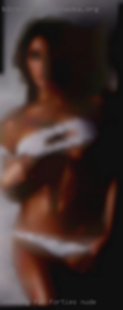 Looking for a partner  / in forties nude adventure.